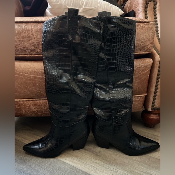 Princess Polly Riley Boot - Picture 7 of 8